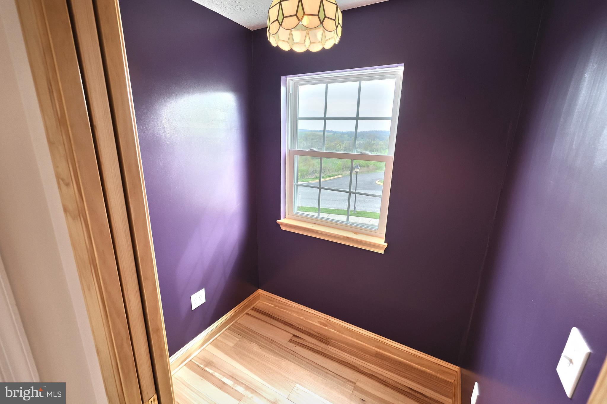 COUNTRY RIDGE - Residential