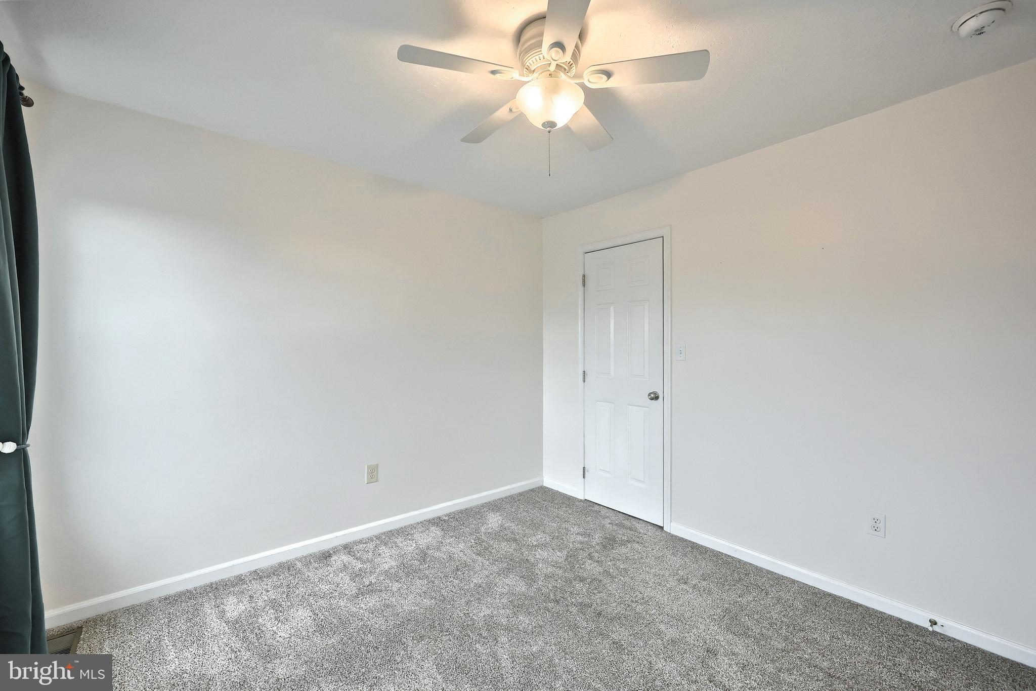 COUNTRY RIDGE - Residential