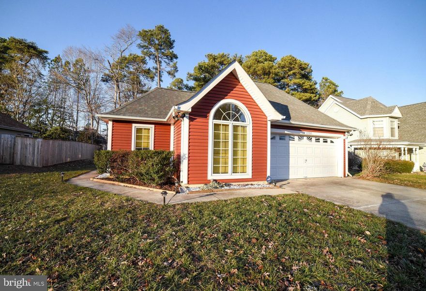 Affordable contemporary--buy for less than rent! Fresh paint & new carpet thruout, so it's move-in ready. Living room has wood-burning fireplace, galley kitchen is efficient w/dining area. MBR w/high ceiling, bath w/ceramic tile floor. Two more BRs & guest bath. Recent vinyl siding, new skylight. Nice yard, 2-car gar. Walk/jog trail, water access to Chesapeake Bay & beach, easy commute to NAS PAX!