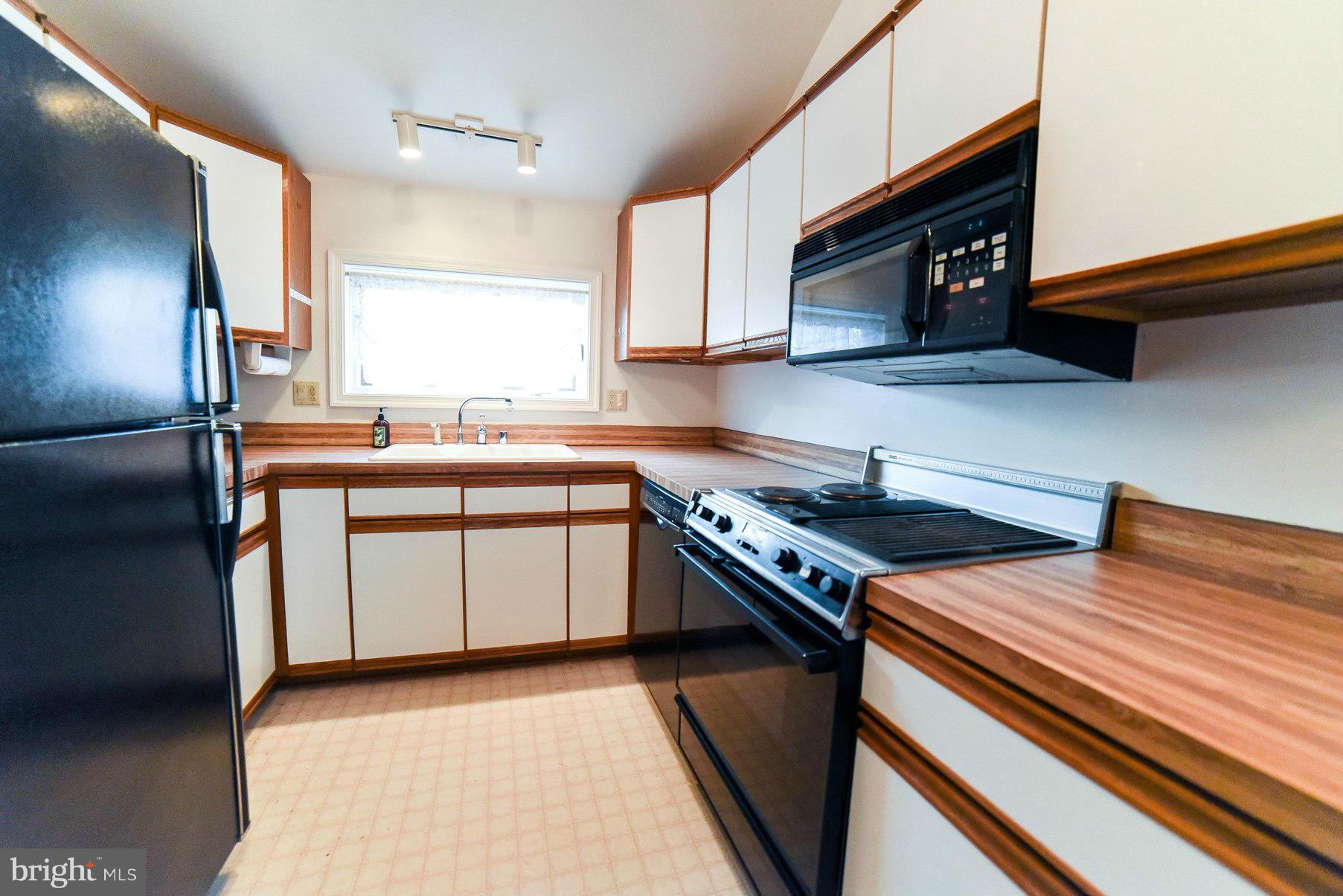 CEDAR COVE - Residential