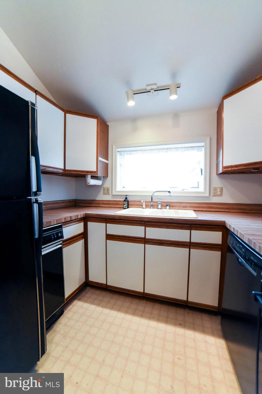 CEDAR COVE - Residential