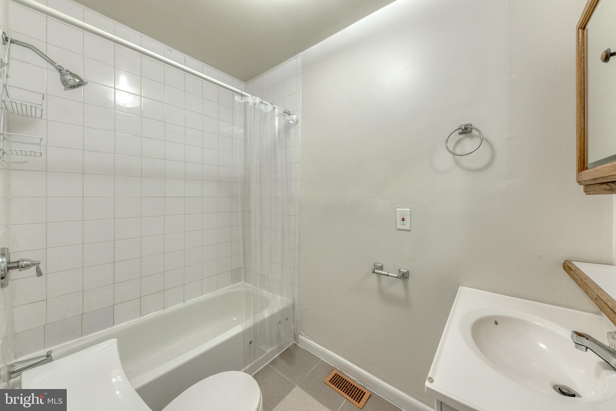 UPPER FELLS POINT - Residential Lease