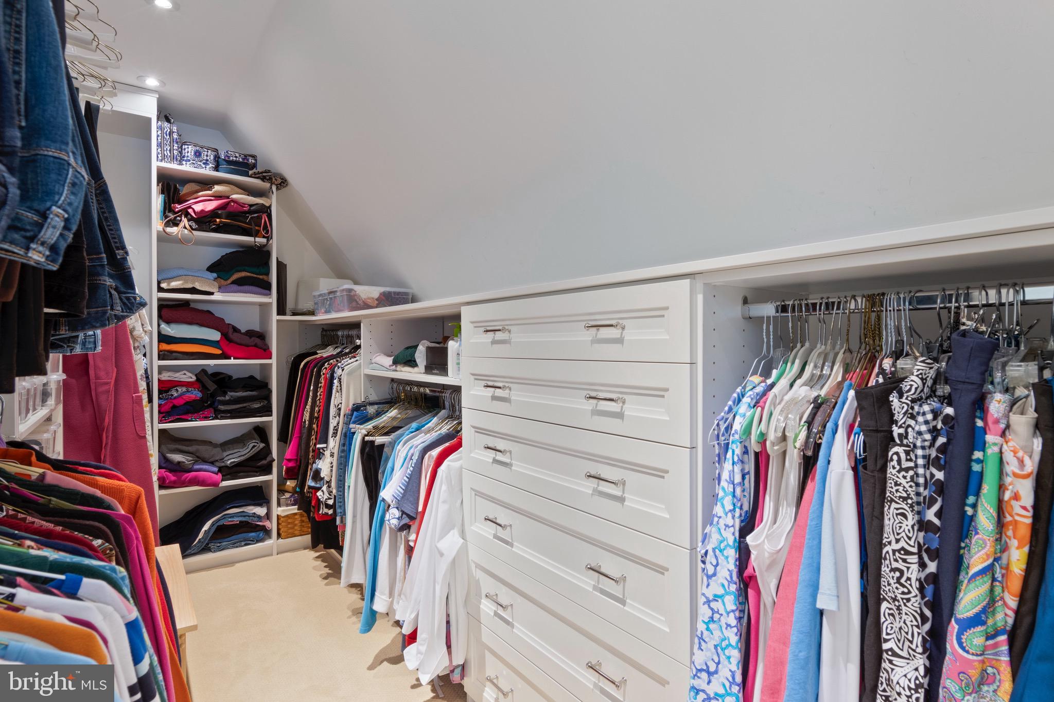 TREYBURN - Residential