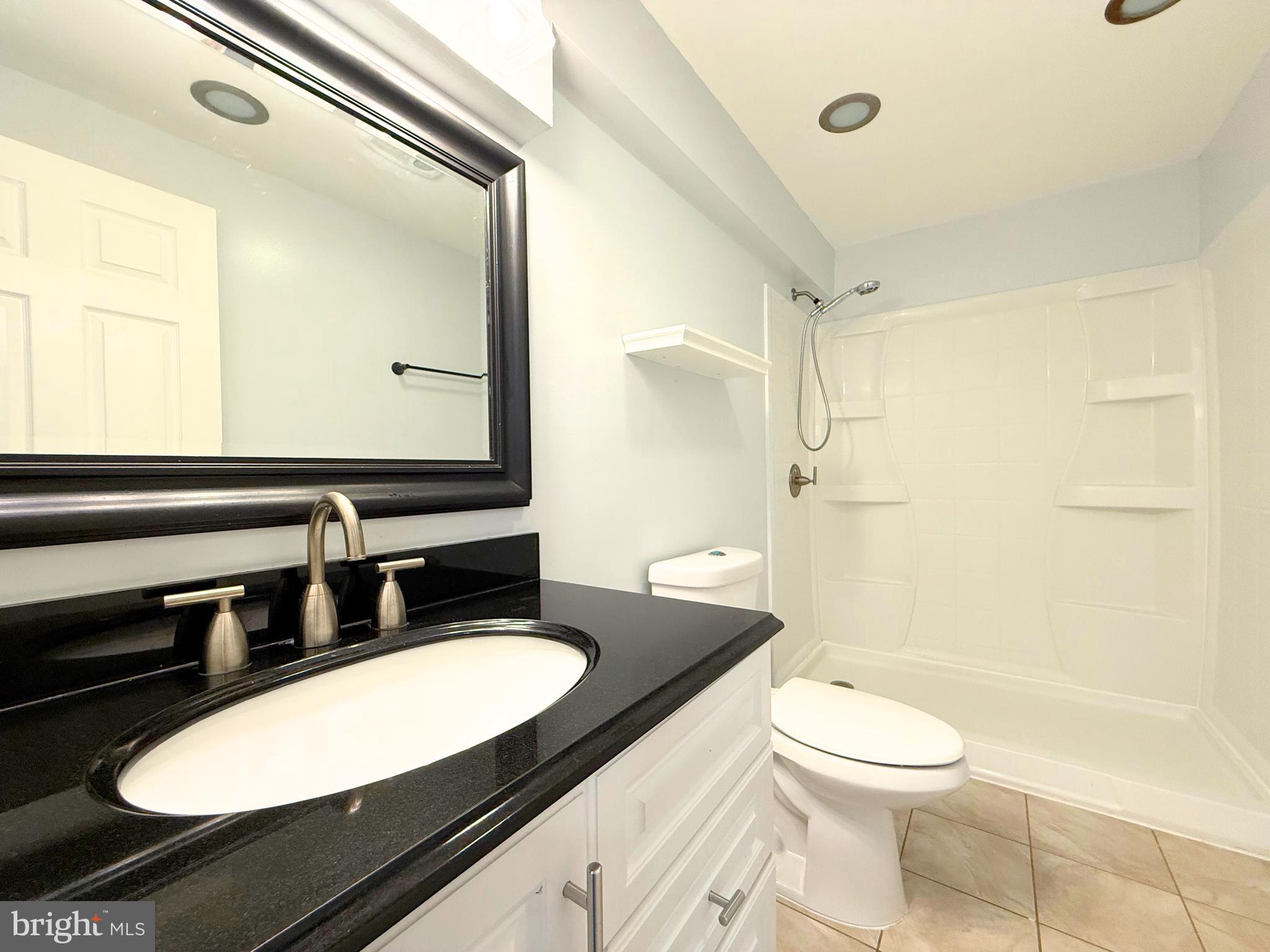 GREEN HILLS - Residential Lease