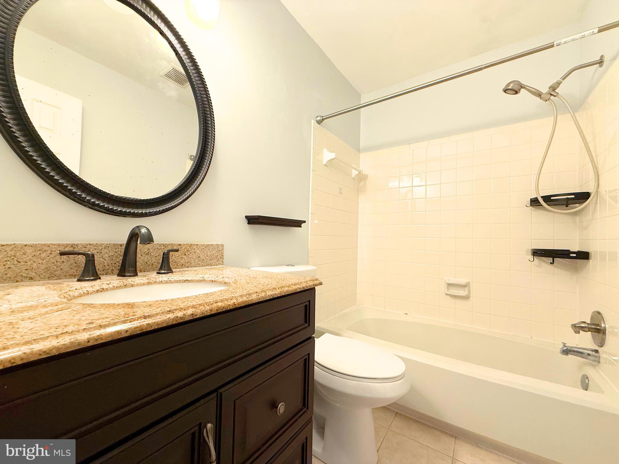 GREEN HILLS - Residential Lease