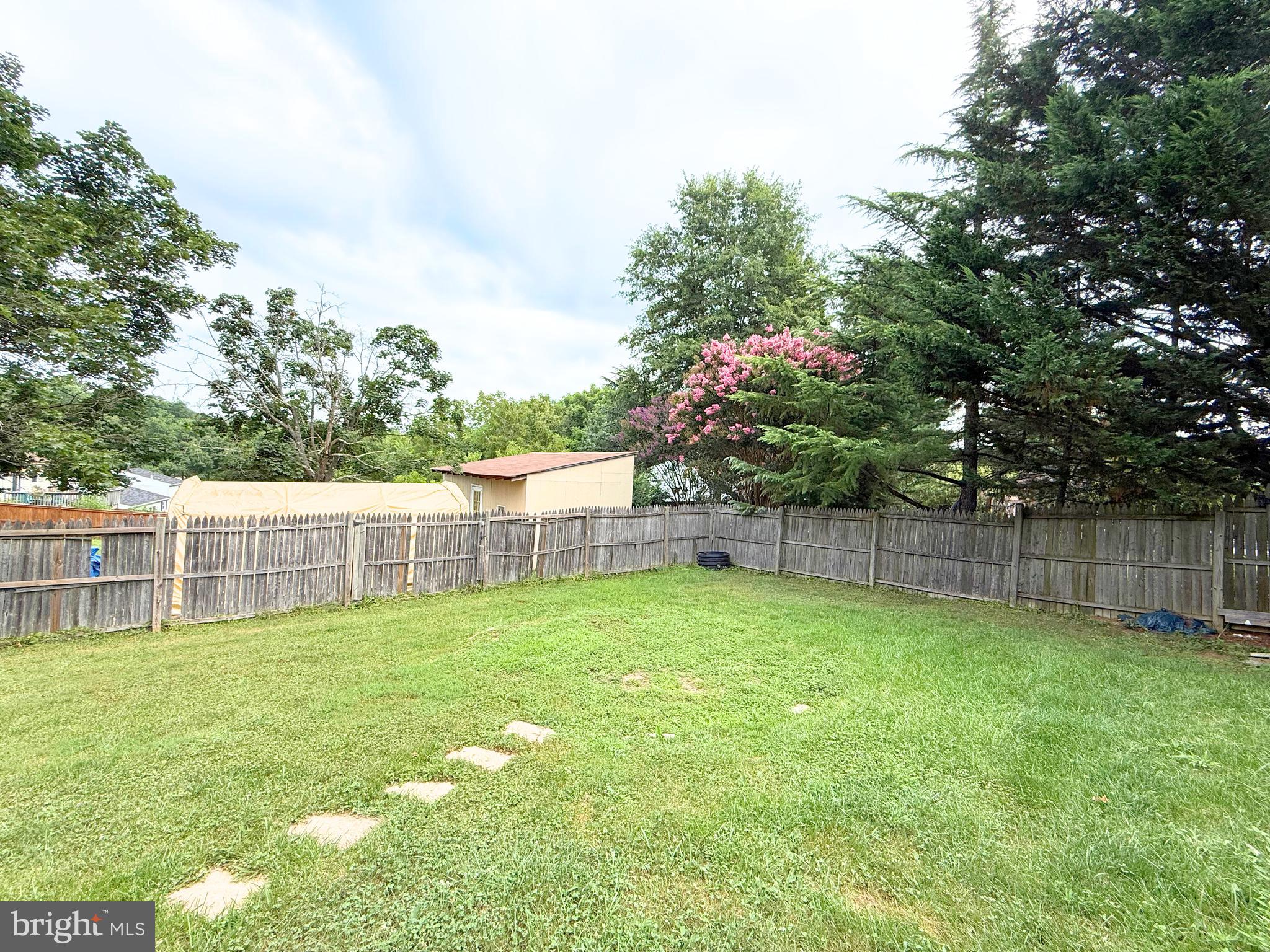 GREEN HILLS - Residential Lease