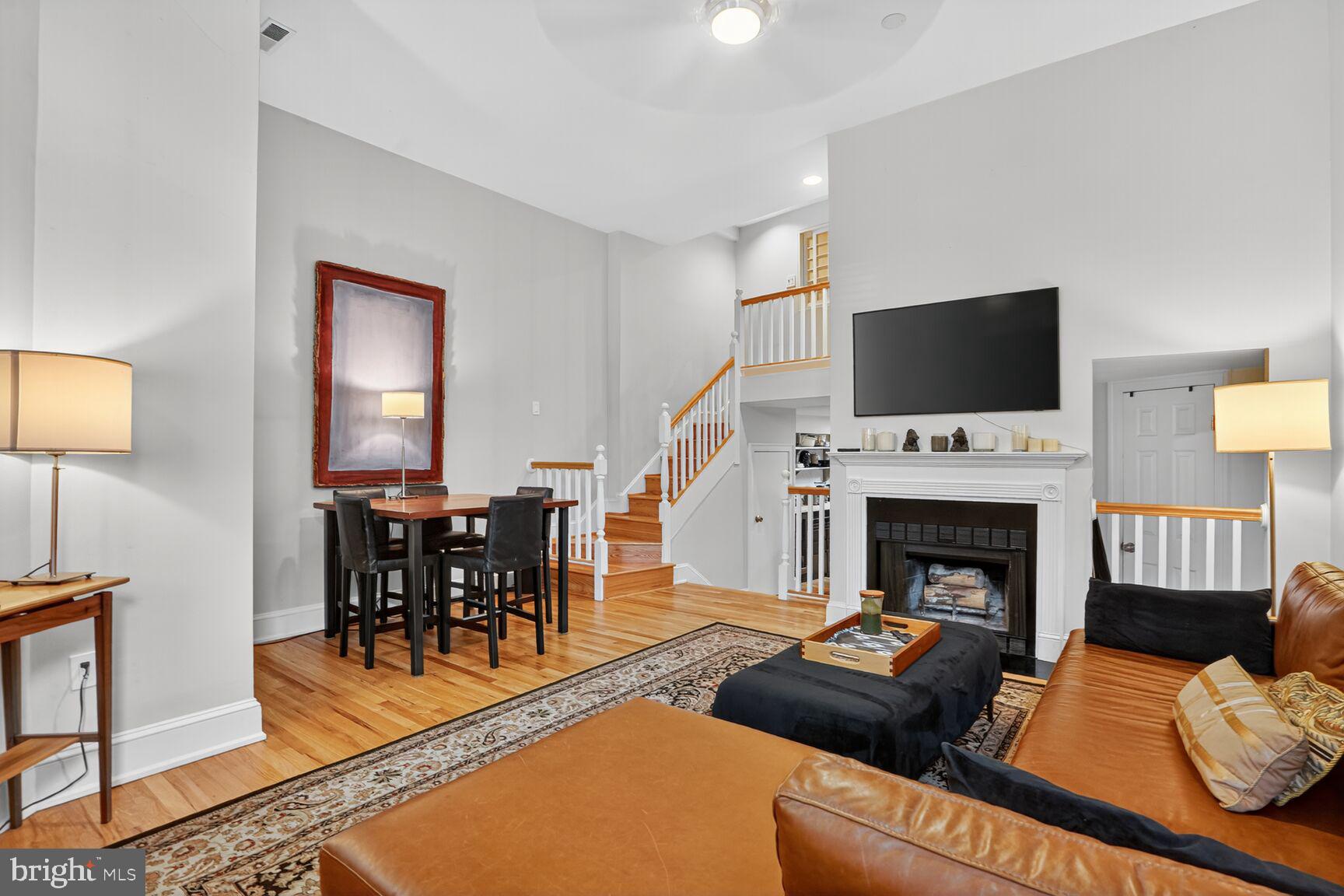 905 SOUTH CAROLINA AVENUE SE 6