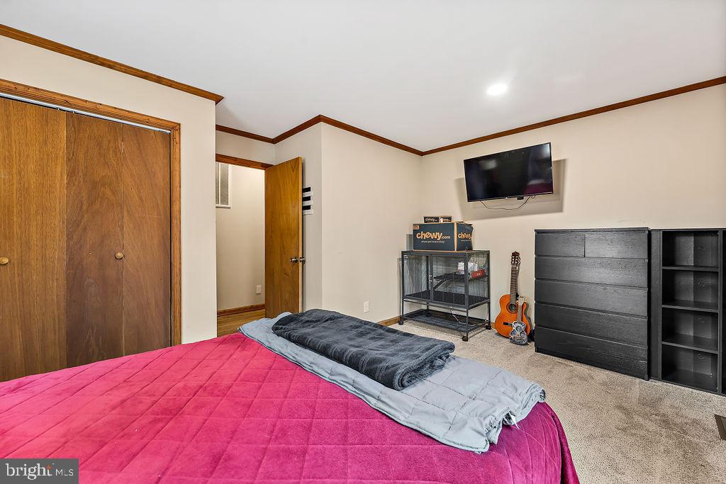 HIDDEN LAKE - Residential