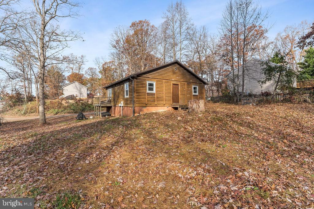 HIDDEN LAKE - Residential