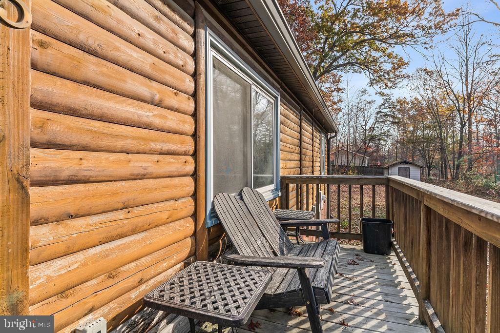 HIDDEN LAKE - Residential