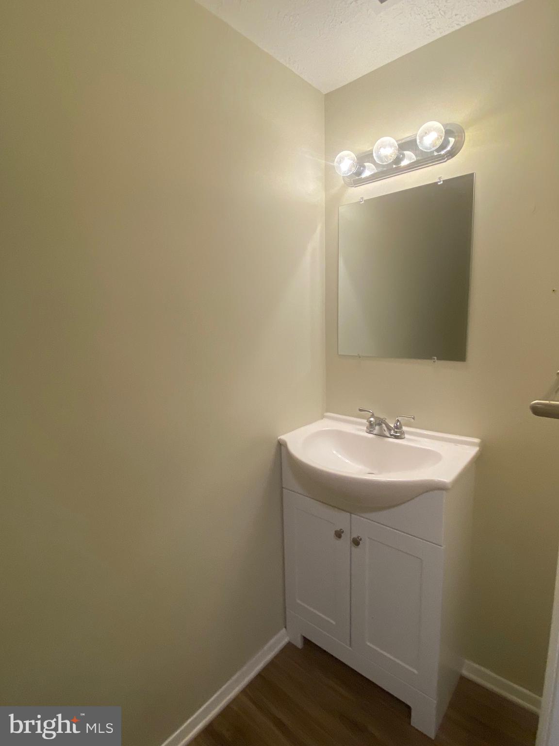 KIMBERLY VILLAGE - Residential Lease