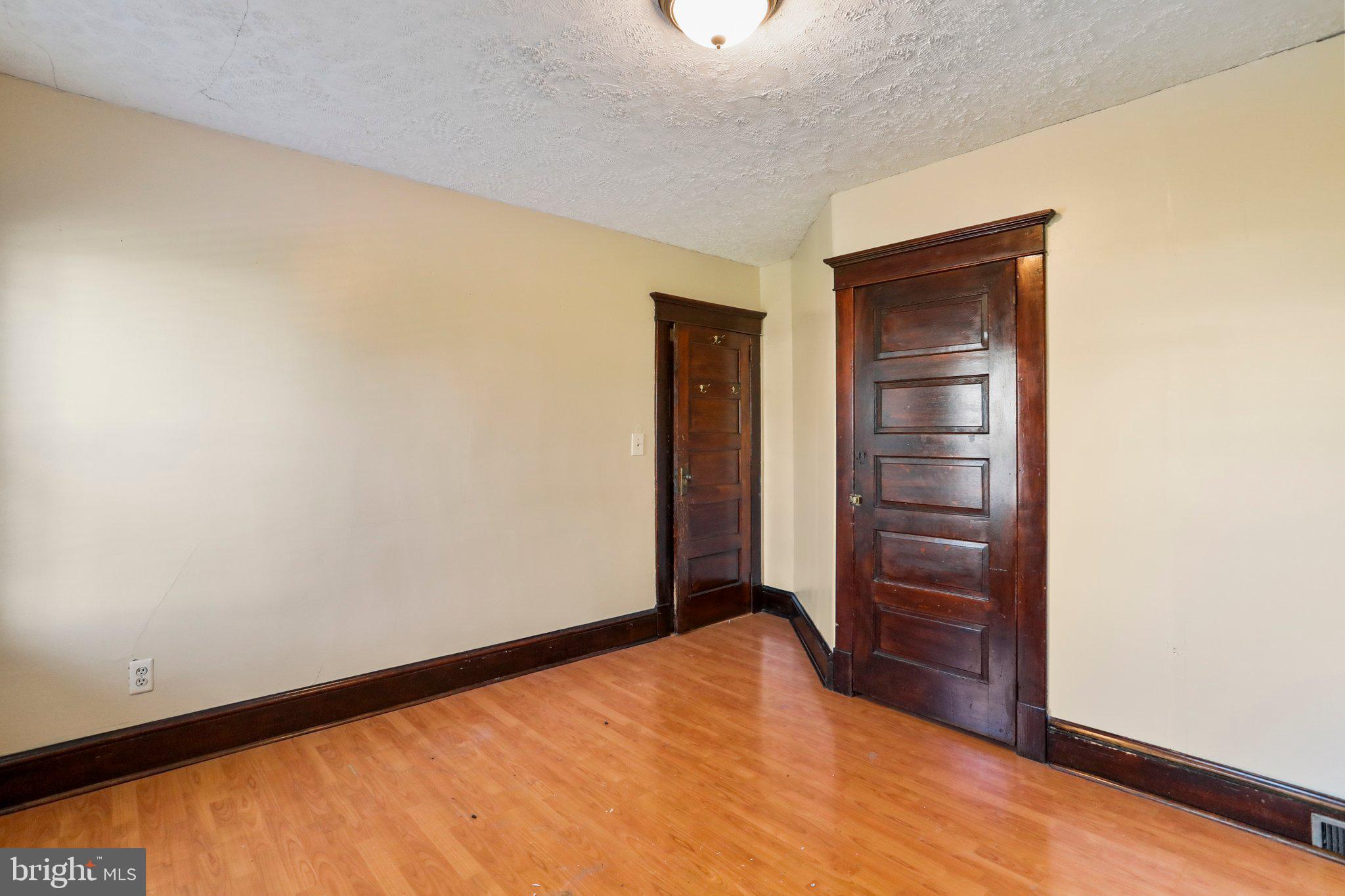 MAPLESIDE - Residential