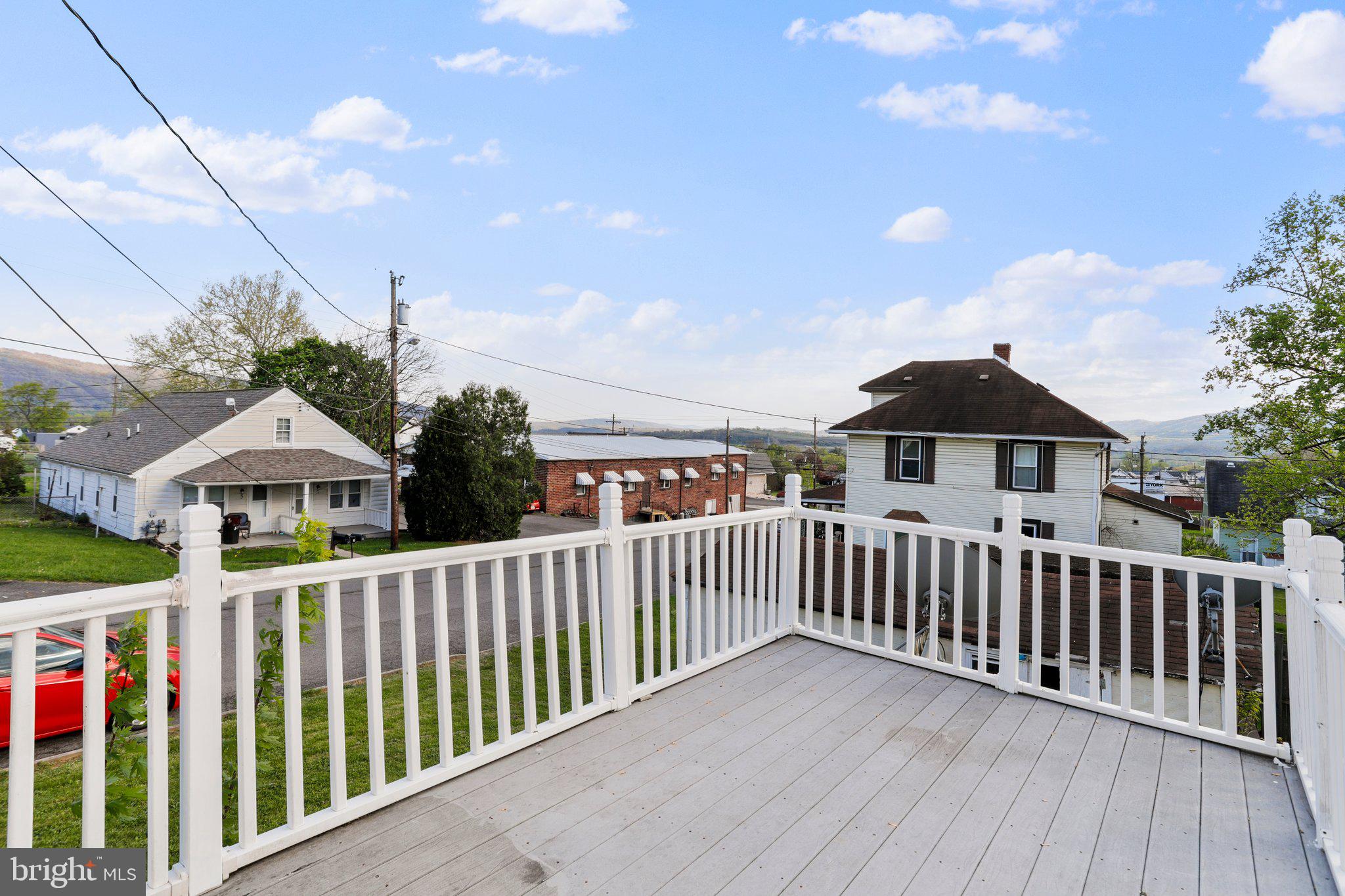 MAPLESIDE - Residential