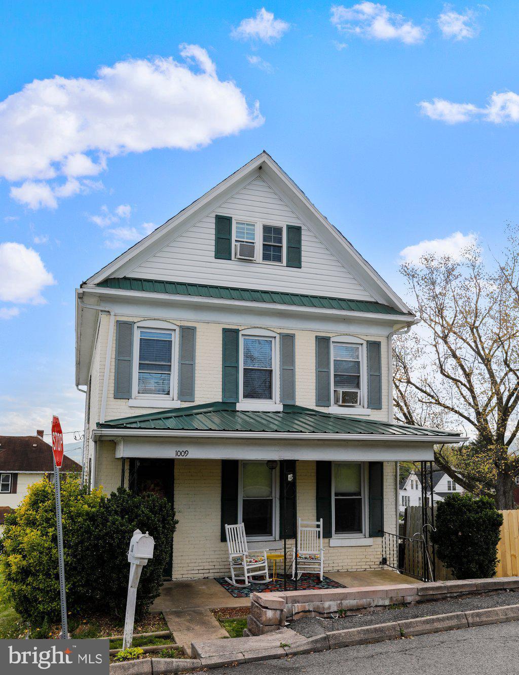 MAPLESIDE - Residential