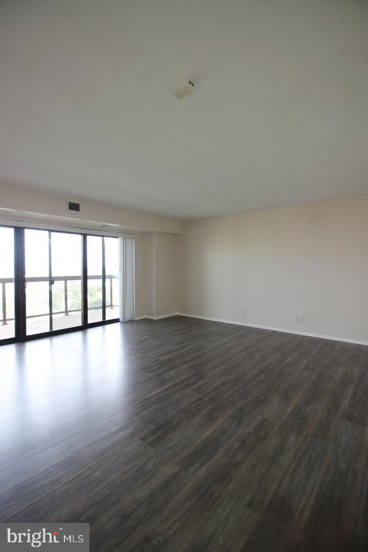 307 YOAKUM PARKWAY 1701