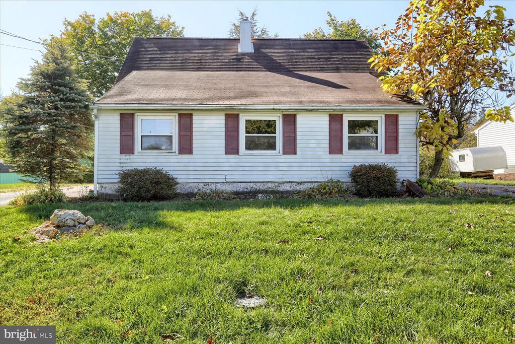 Photo of 6123 Nassau Road, HARRISBURG, PA 17112 (MLS # PADA2051132)