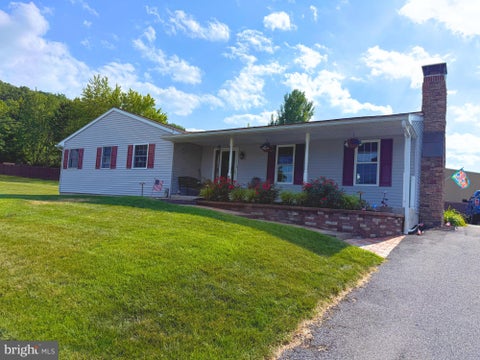 Homes For Sale - 902 Fritztown Road<br/> READING, PA 19608
