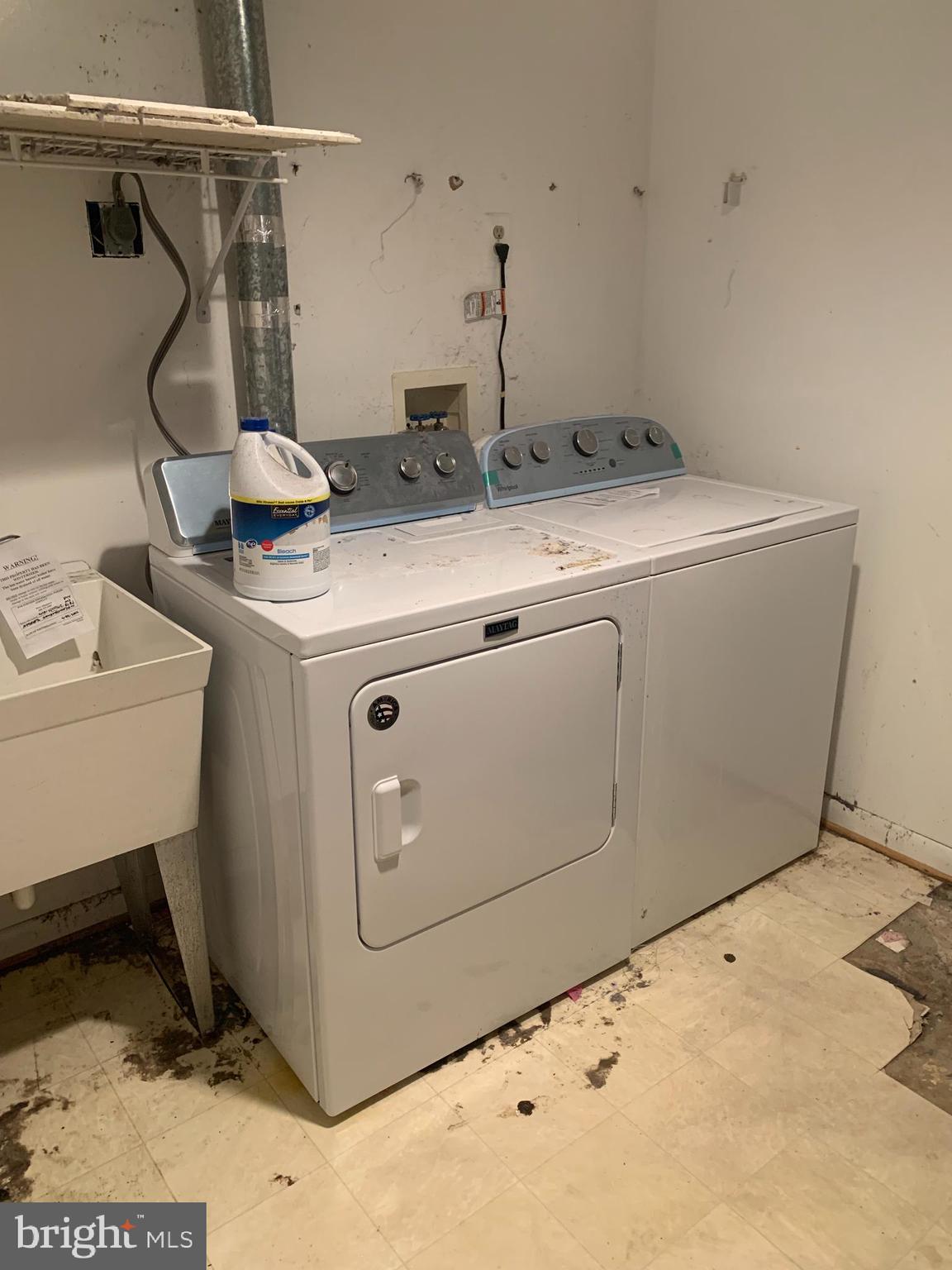 TRIMBLE FIELDS - Residential