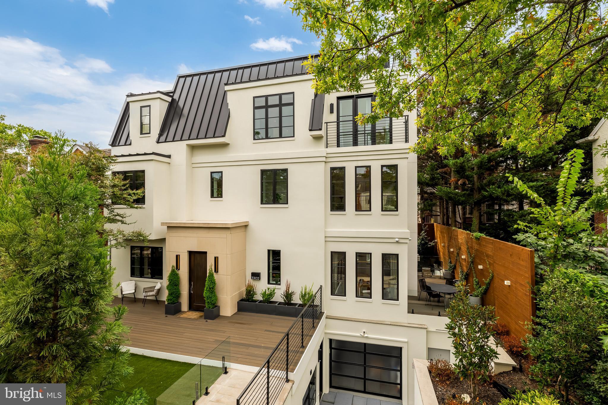 CLEVELAND PARK - Residential