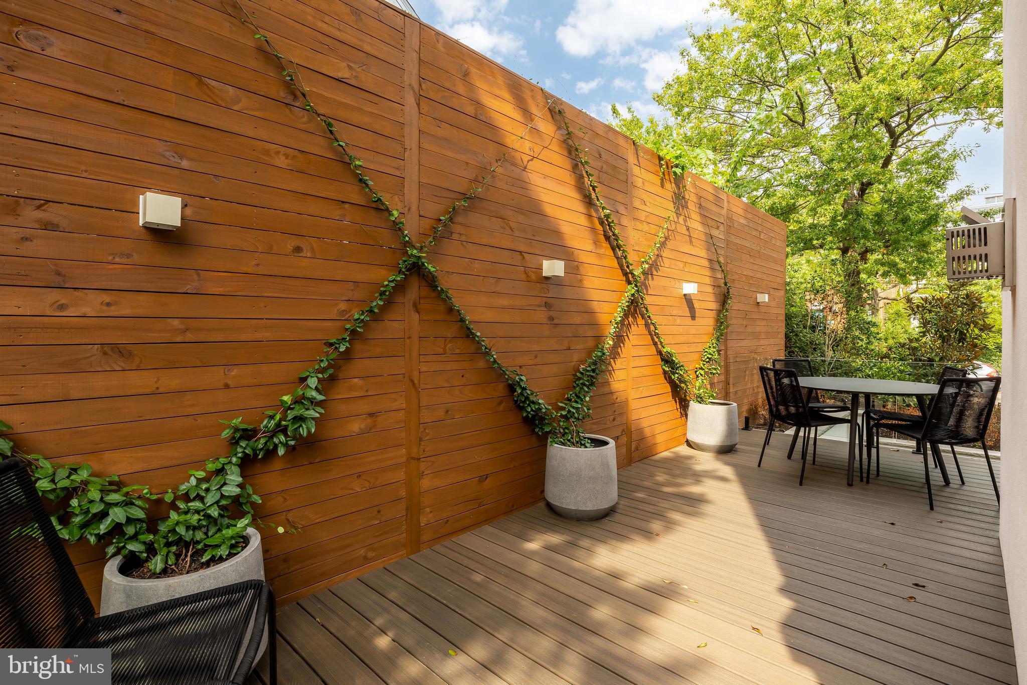 CLEVELAND PARK - Residential