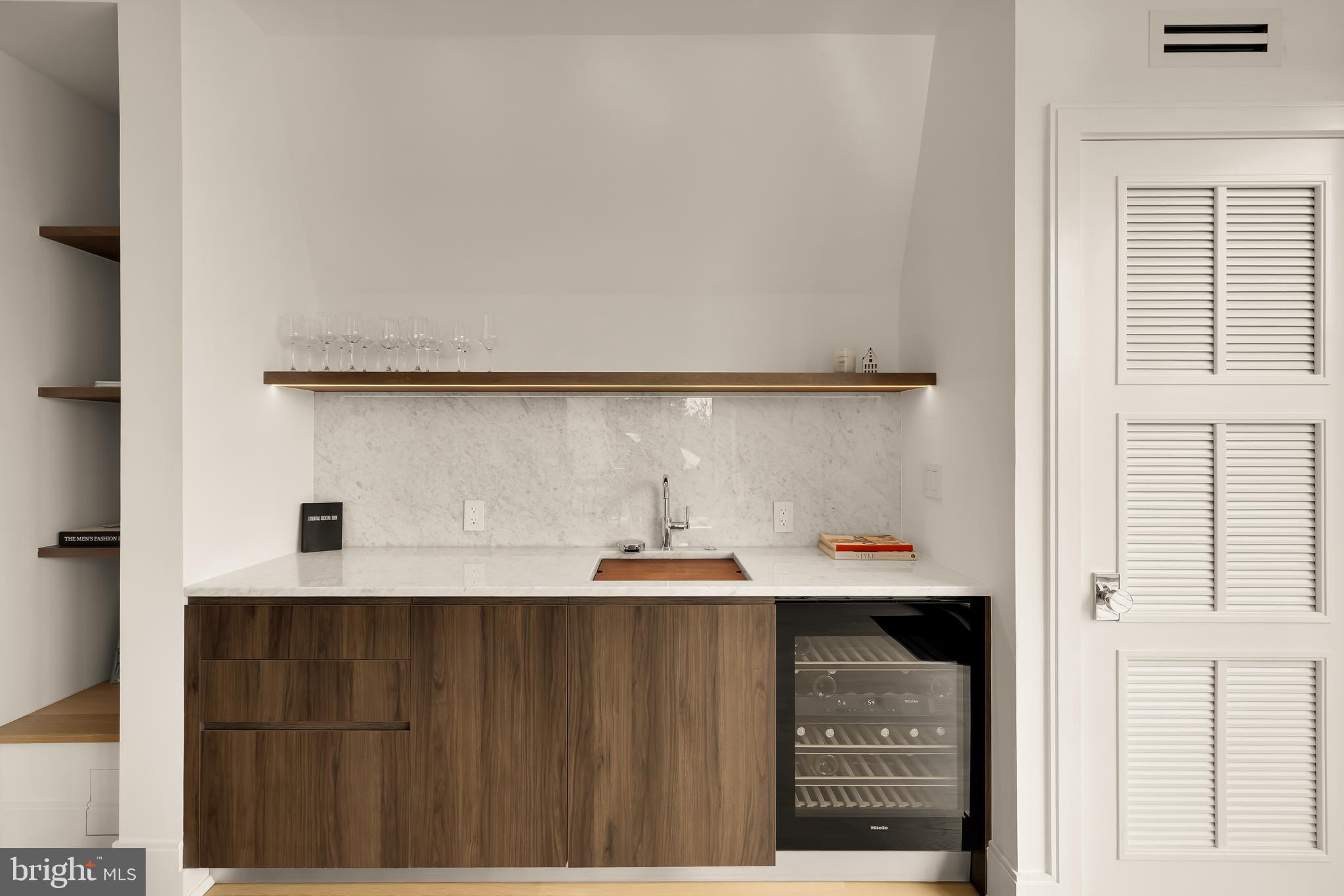 CLEVELAND PARK - Residential