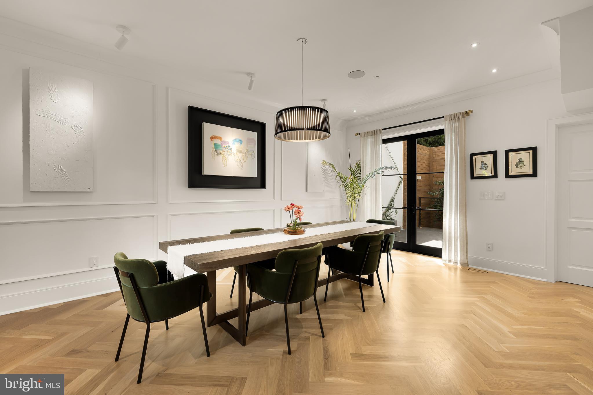 CLEVELAND PARK - Residential