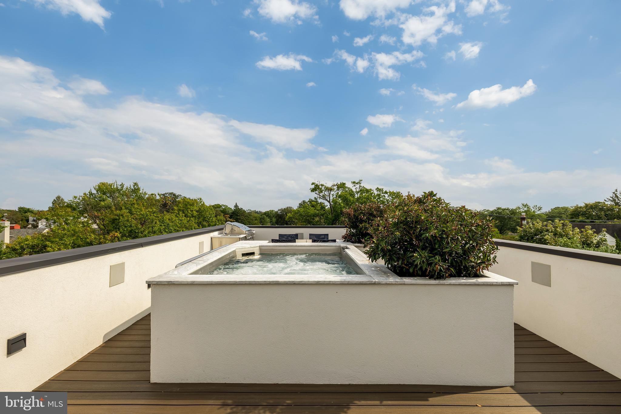 CLEVELAND PARK - Residential