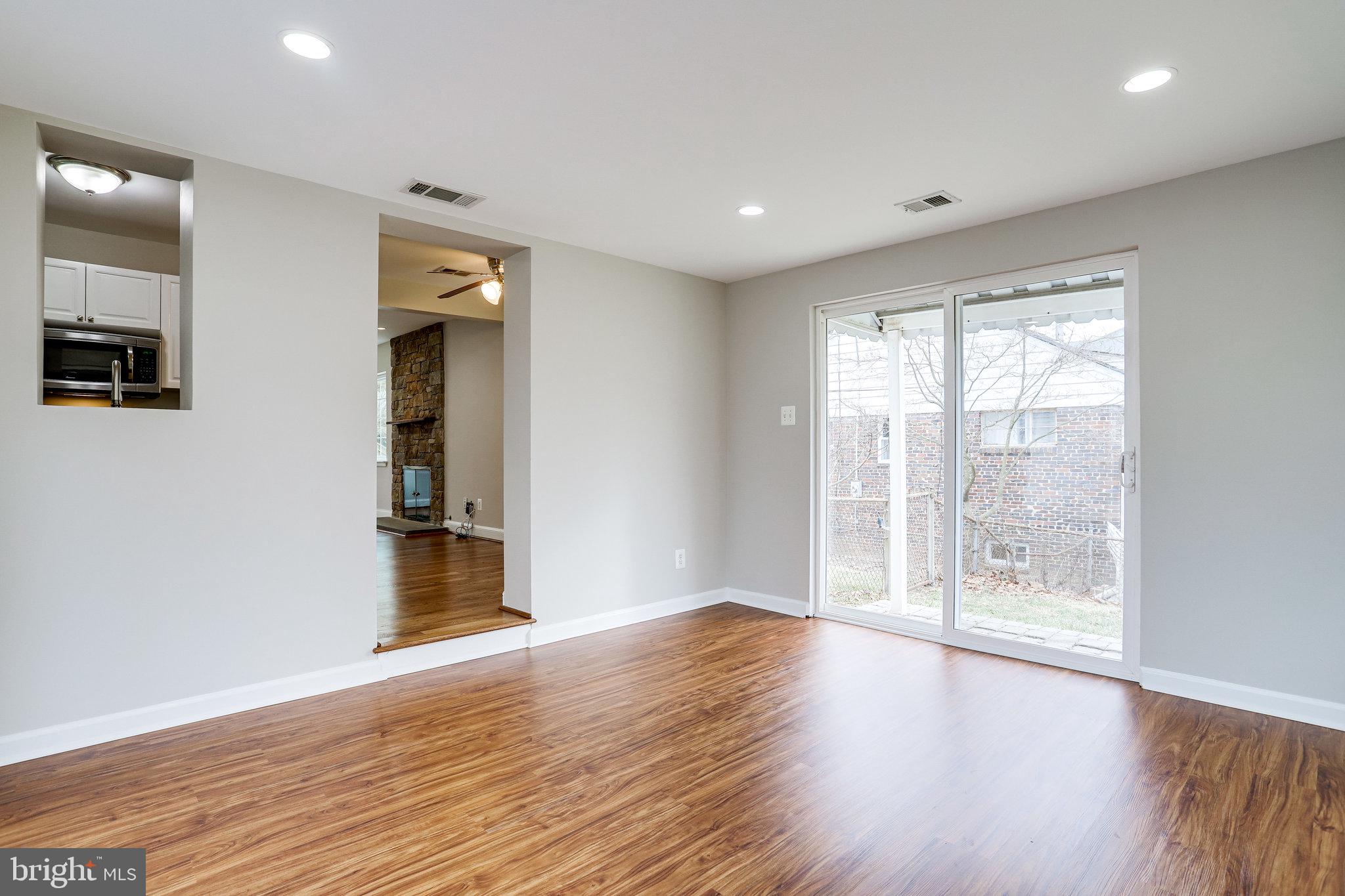 BROYHILL PARK - Residential