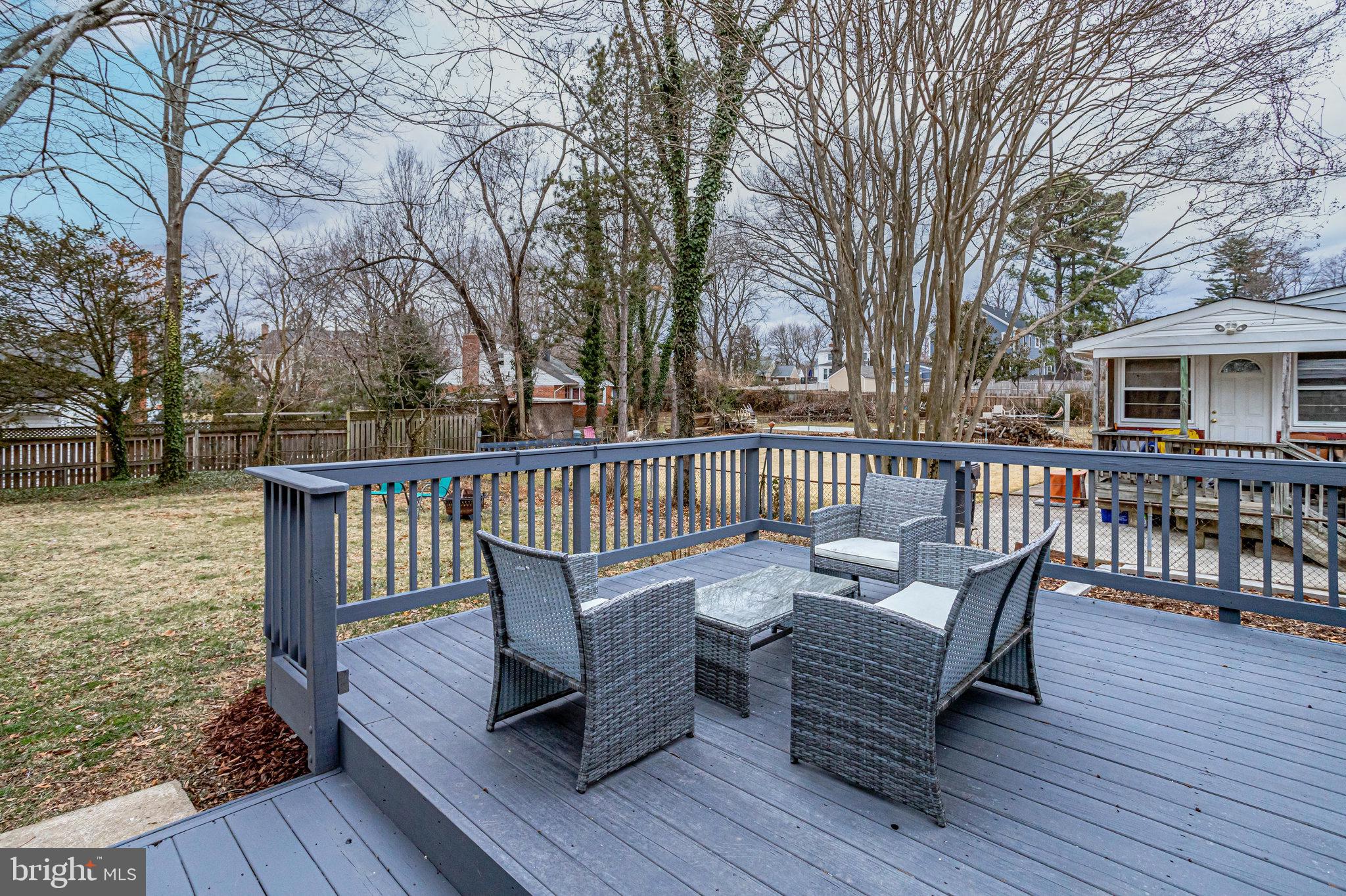 BROYHILL PARK - Residential