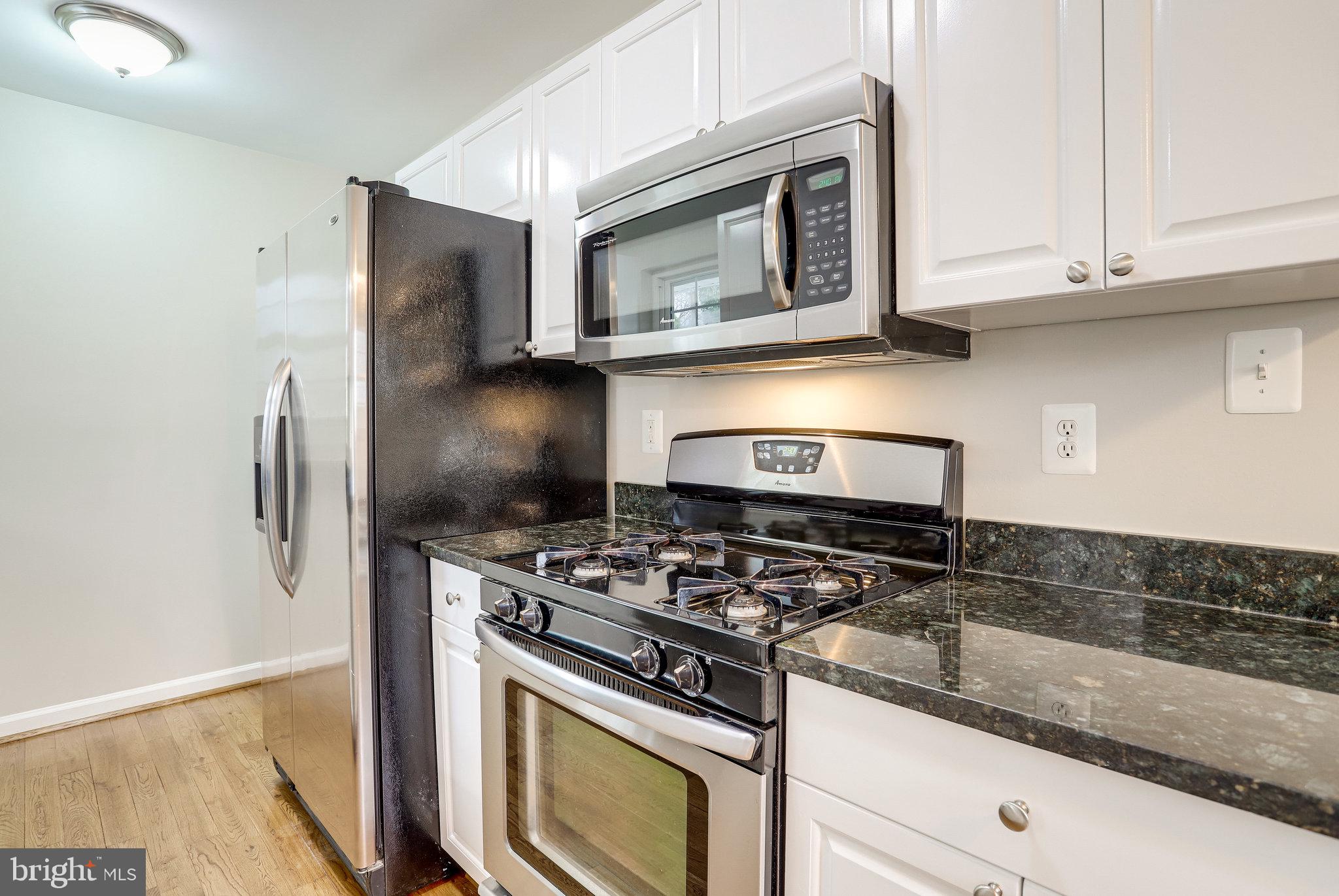 BROYHILL PARK - Residential