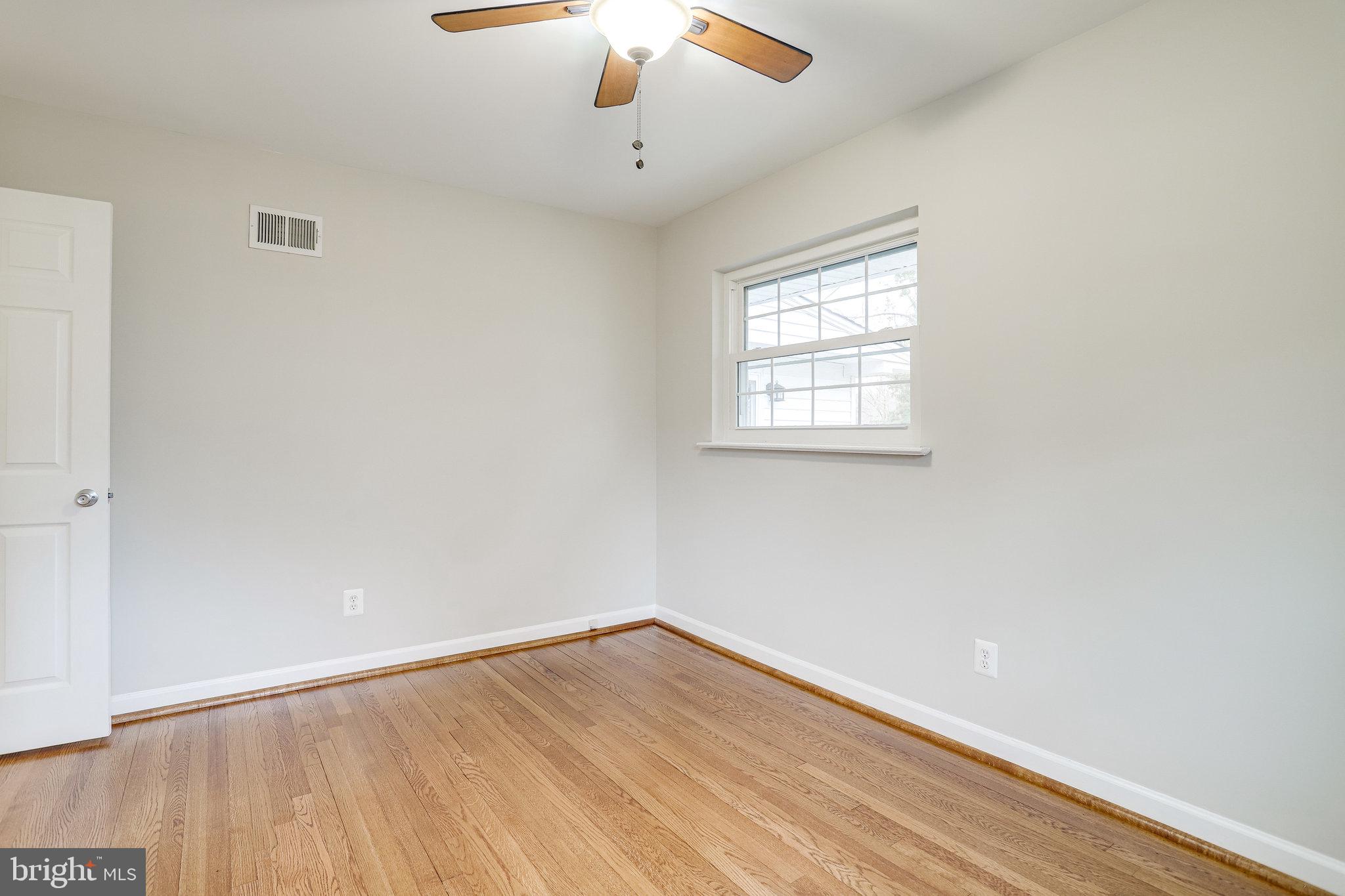 BROYHILL PARK - Residential