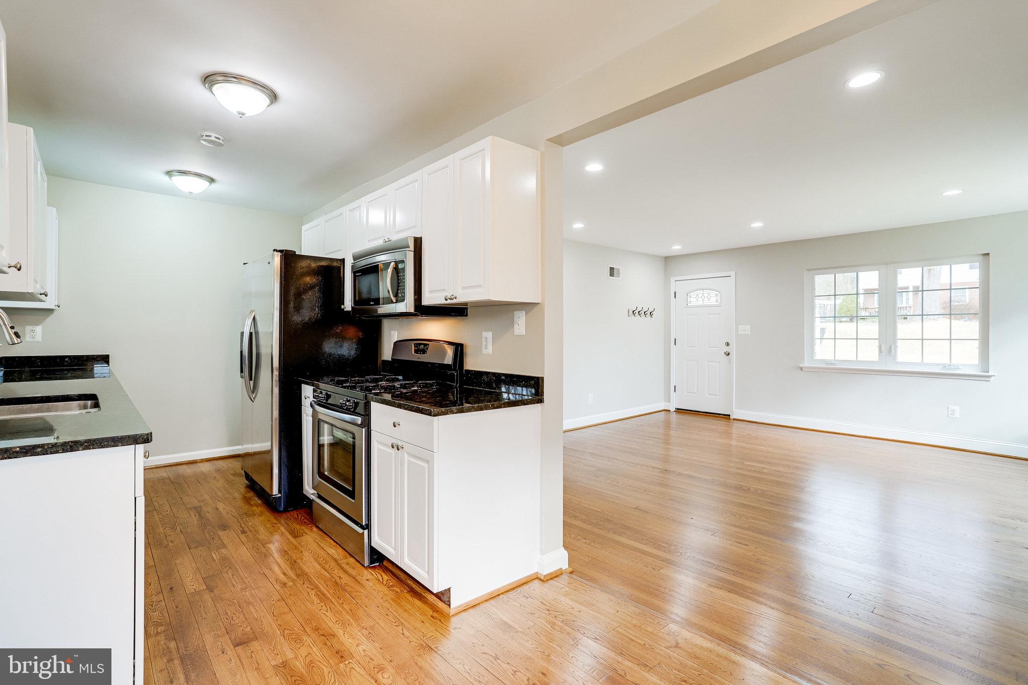 BROYHILL PARK - Residential