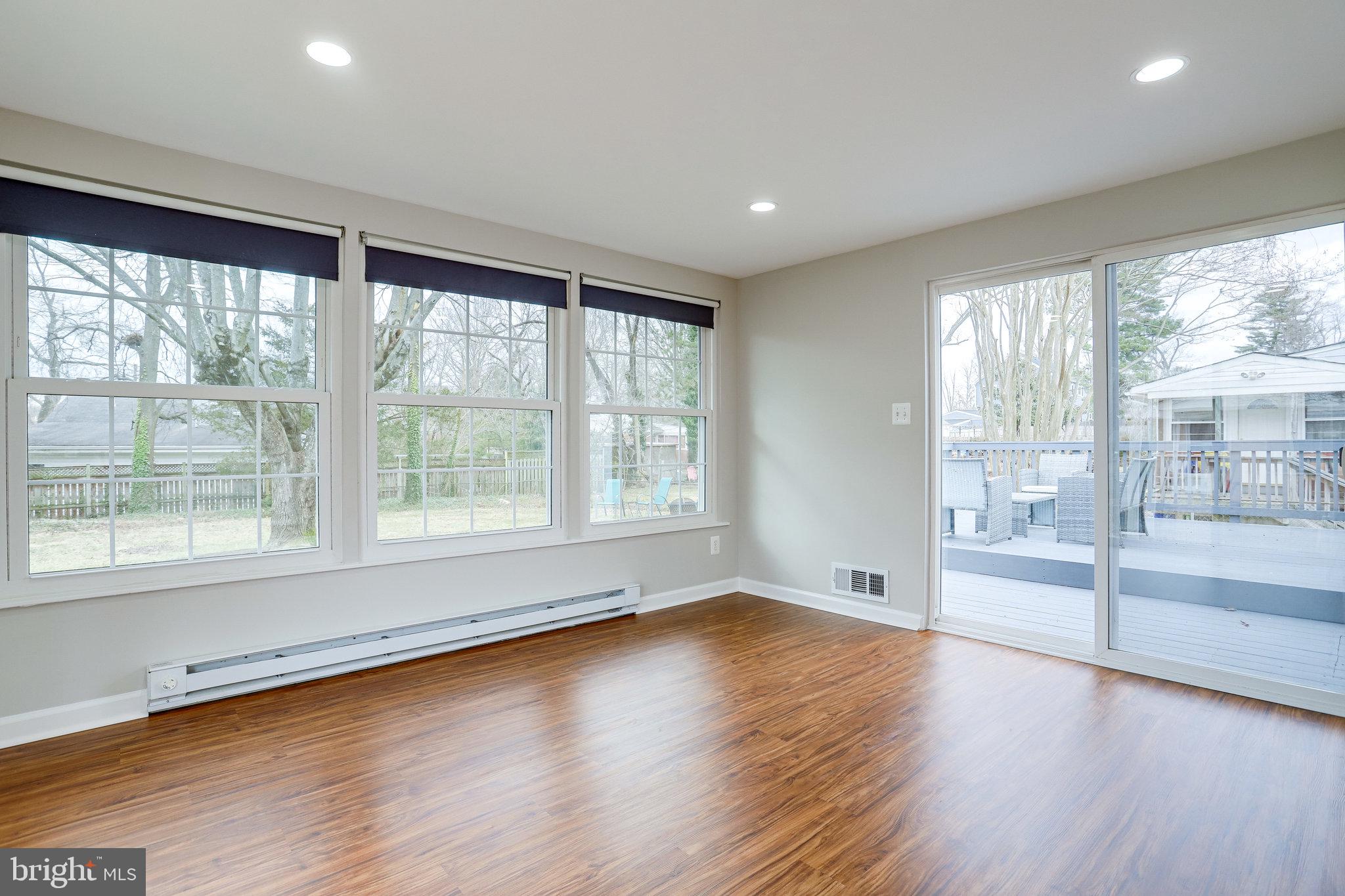 BROYHILL PARK - Residential