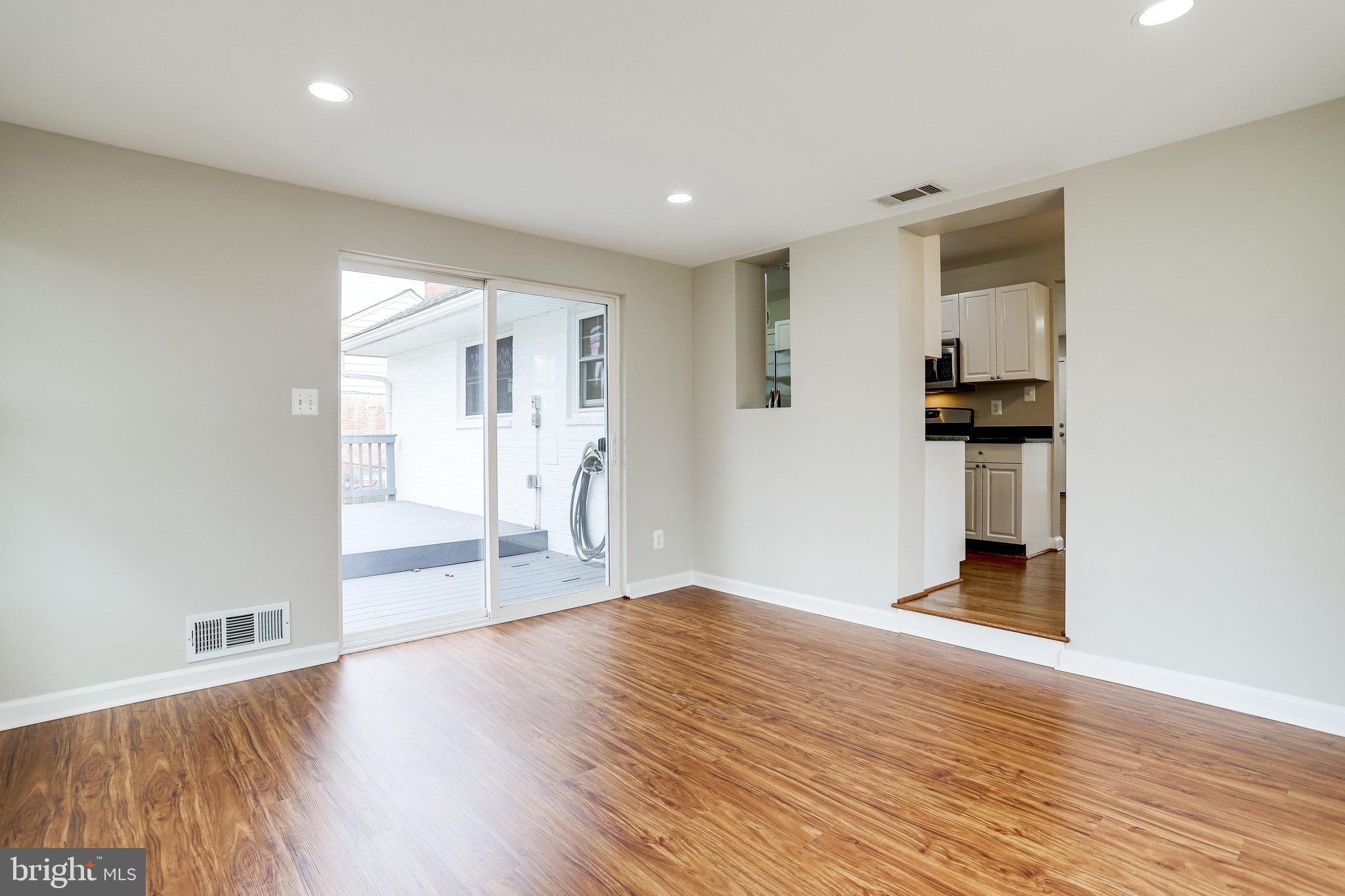 BROYHILL PARK - Residential