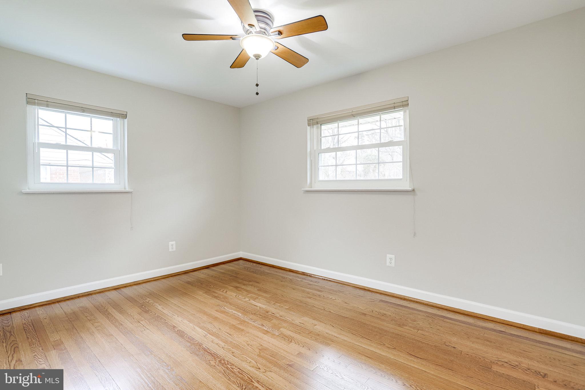 BROYHILL PARK - Residential