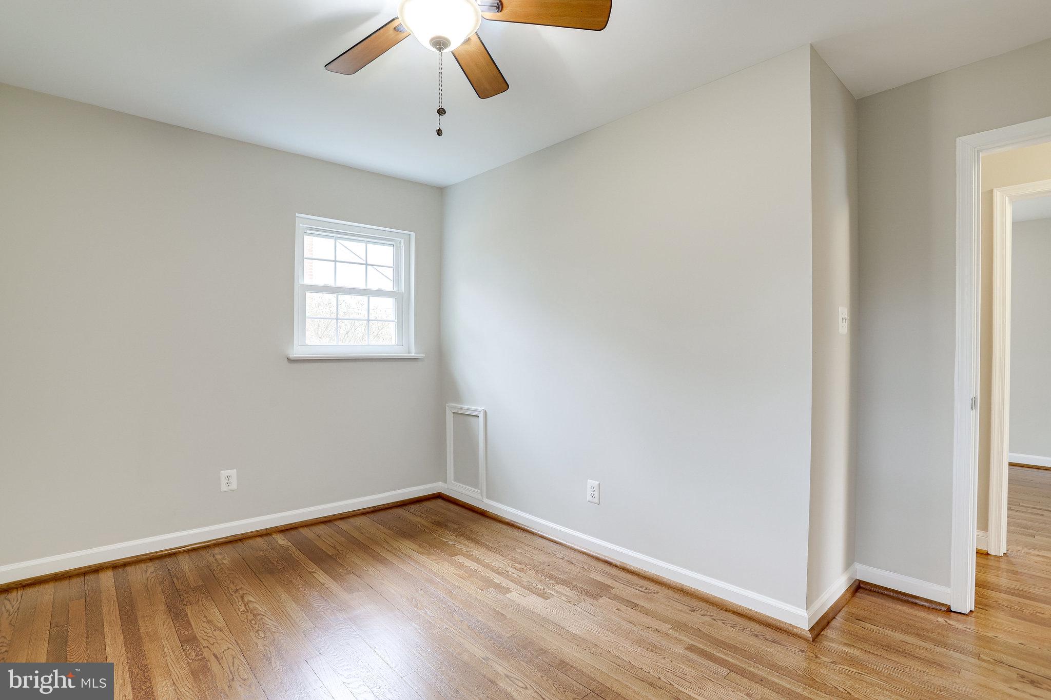 BROYHILL PARK - Residential