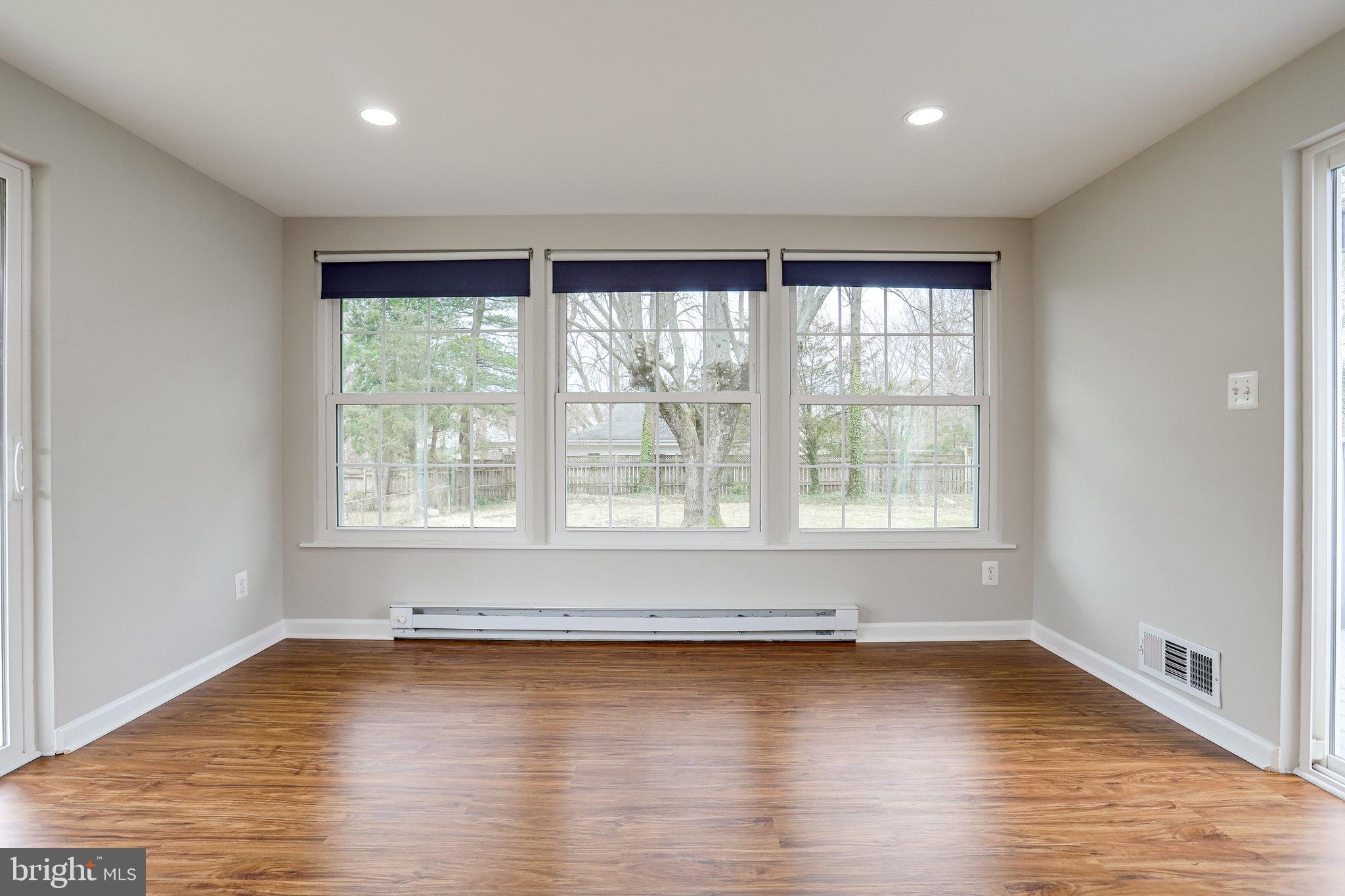 BROYHILL PARK - Residential