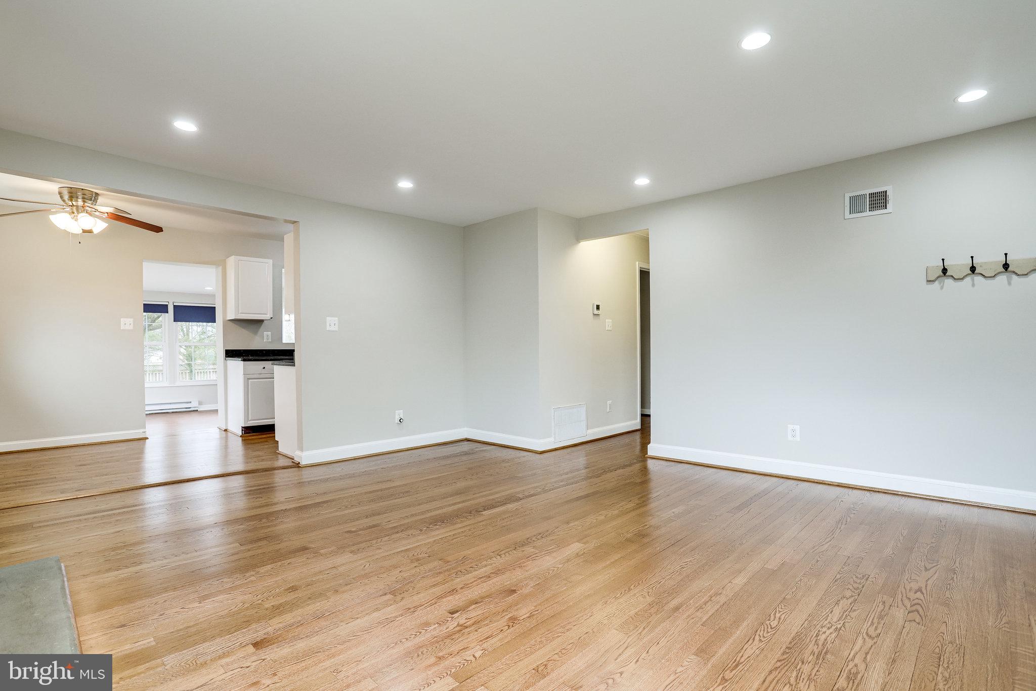 BROYHILL PARK - Residential