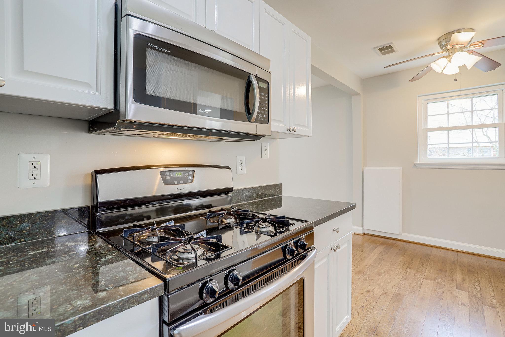 BROYHILL PARK - Residential