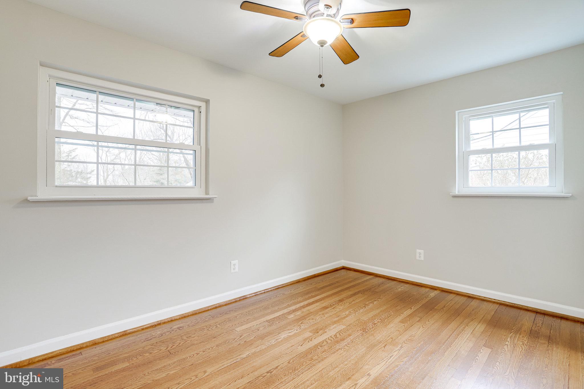 BROYHILL PARK - Residential