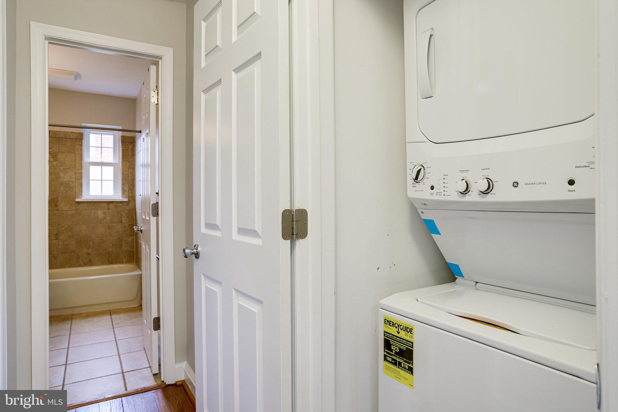 BROYHILL PARK - Residential