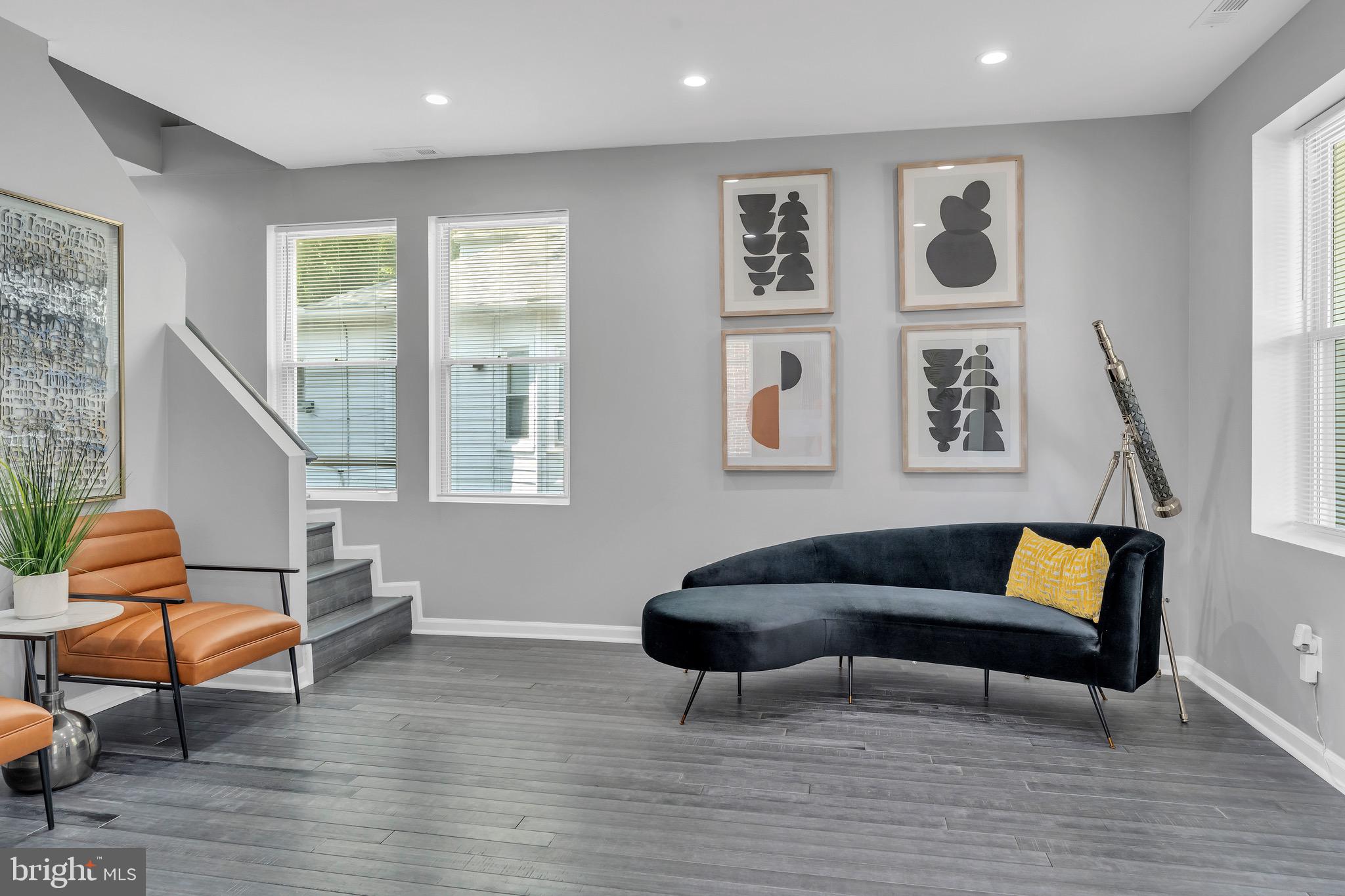 FRANKFORD - Residential