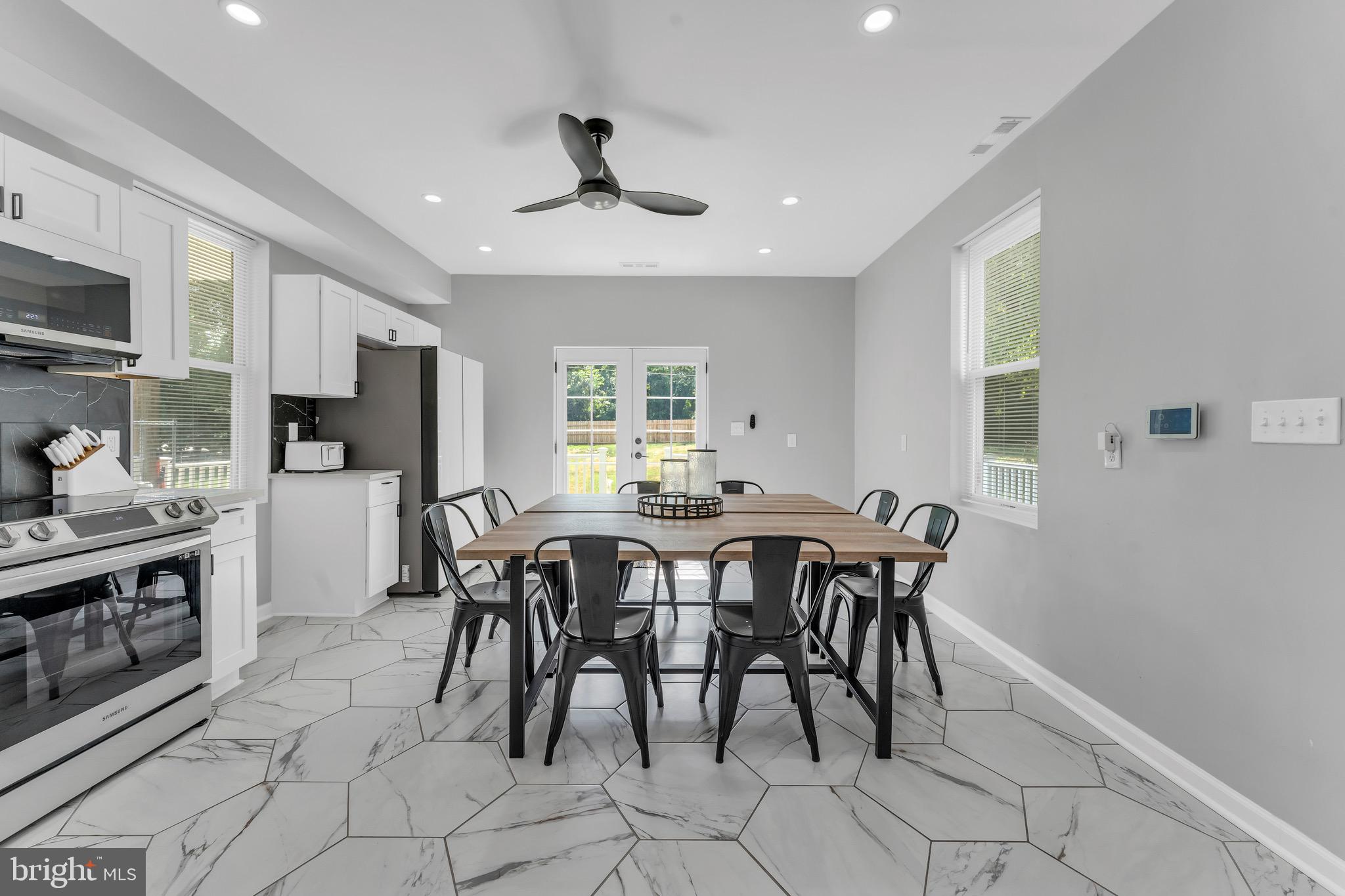 FRANKFORD - Residential