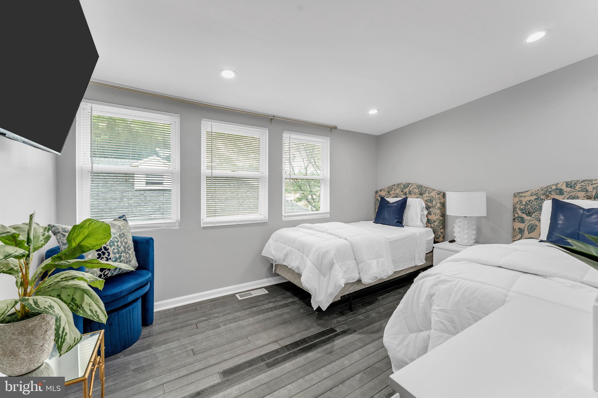 FRANKFORD - Residential