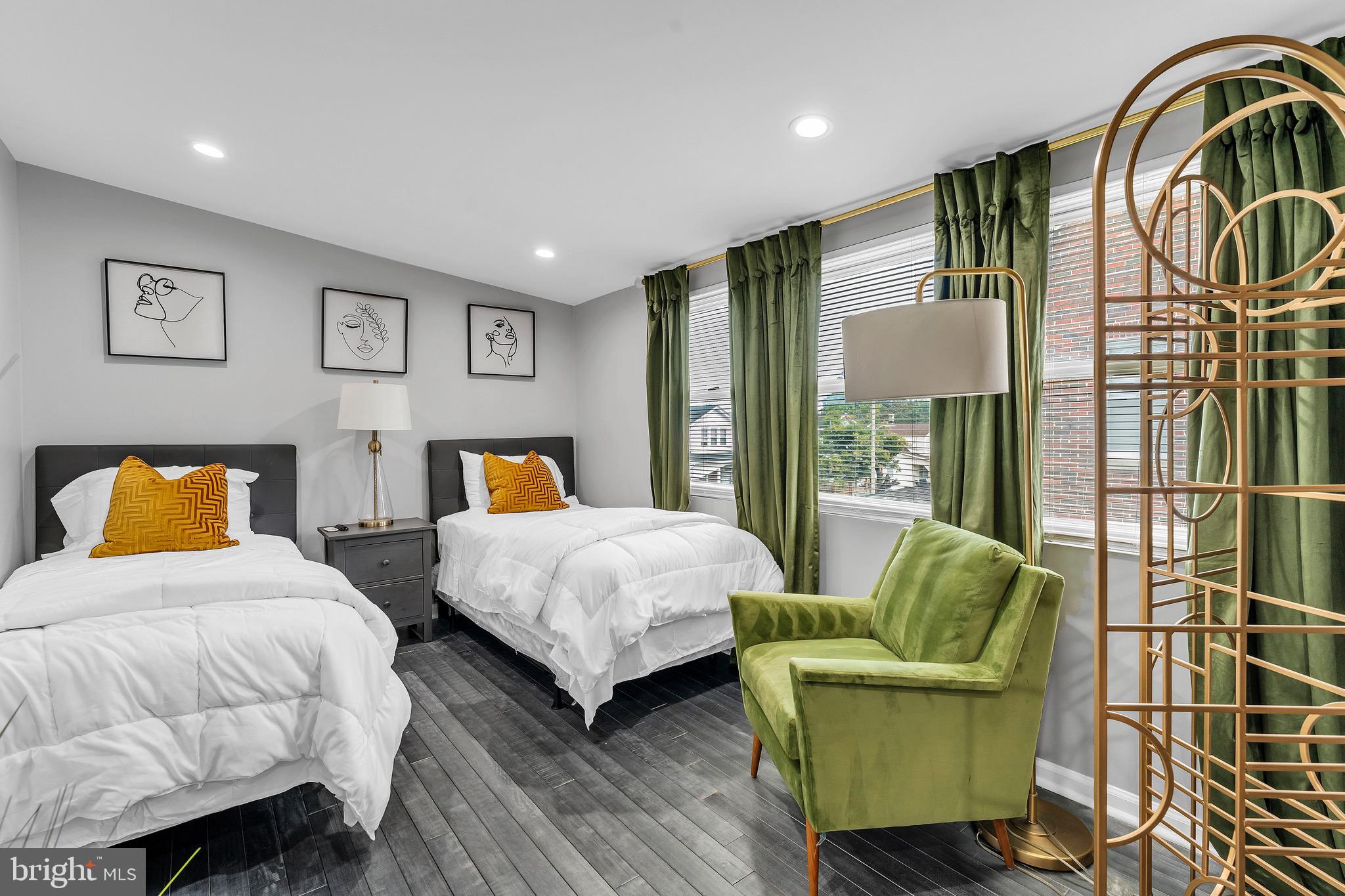 FRANKFORD - Residential