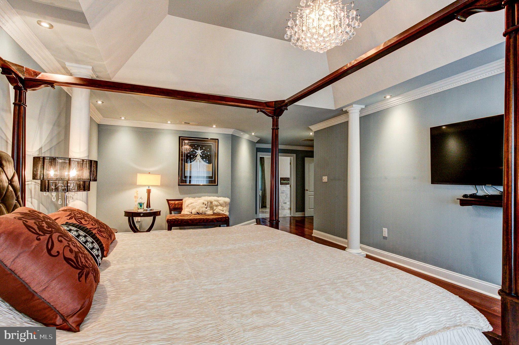 WOODS AT NORTHAMPTON - Residential