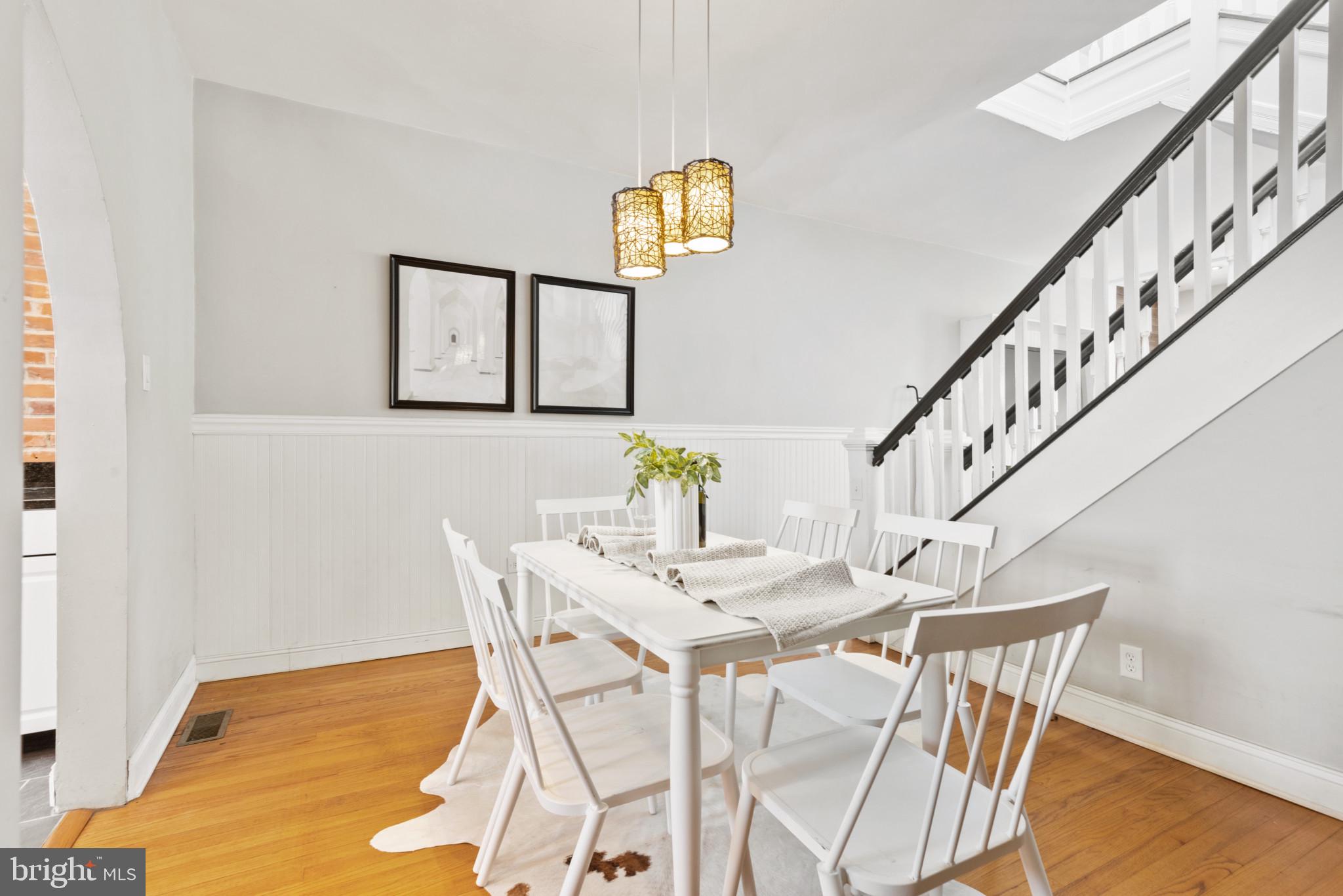 LOCUST POINT - Residential