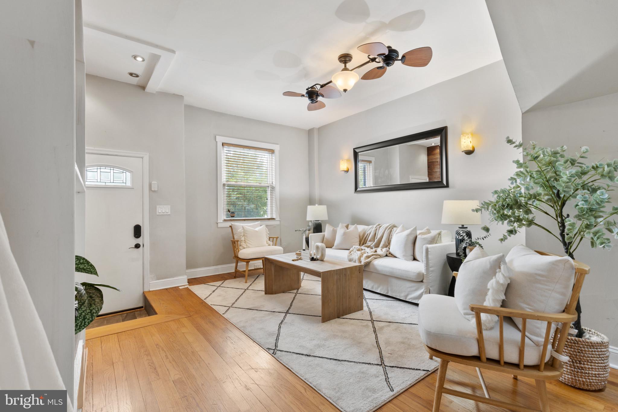 LOCUST POINT - Residential