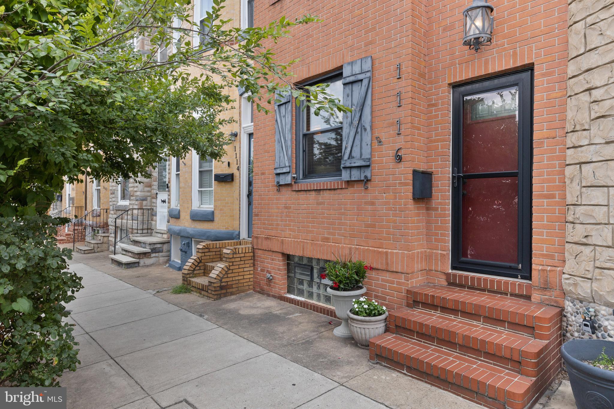 LOCUST POINT - Residential