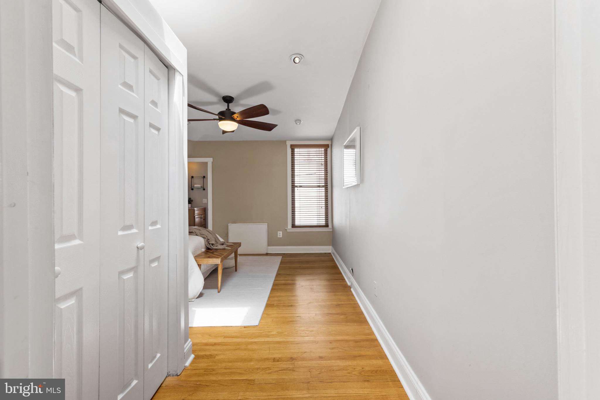 LOCUST POINT - Residential